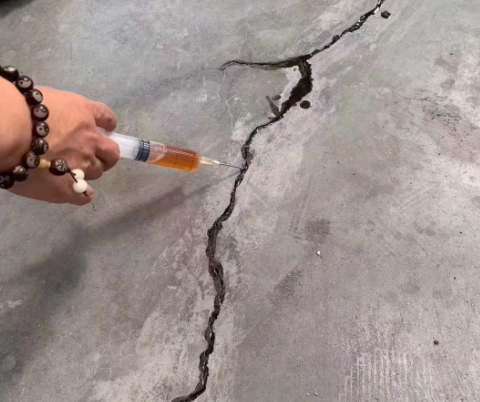 龙港混凝土裂缝修补技术详解​